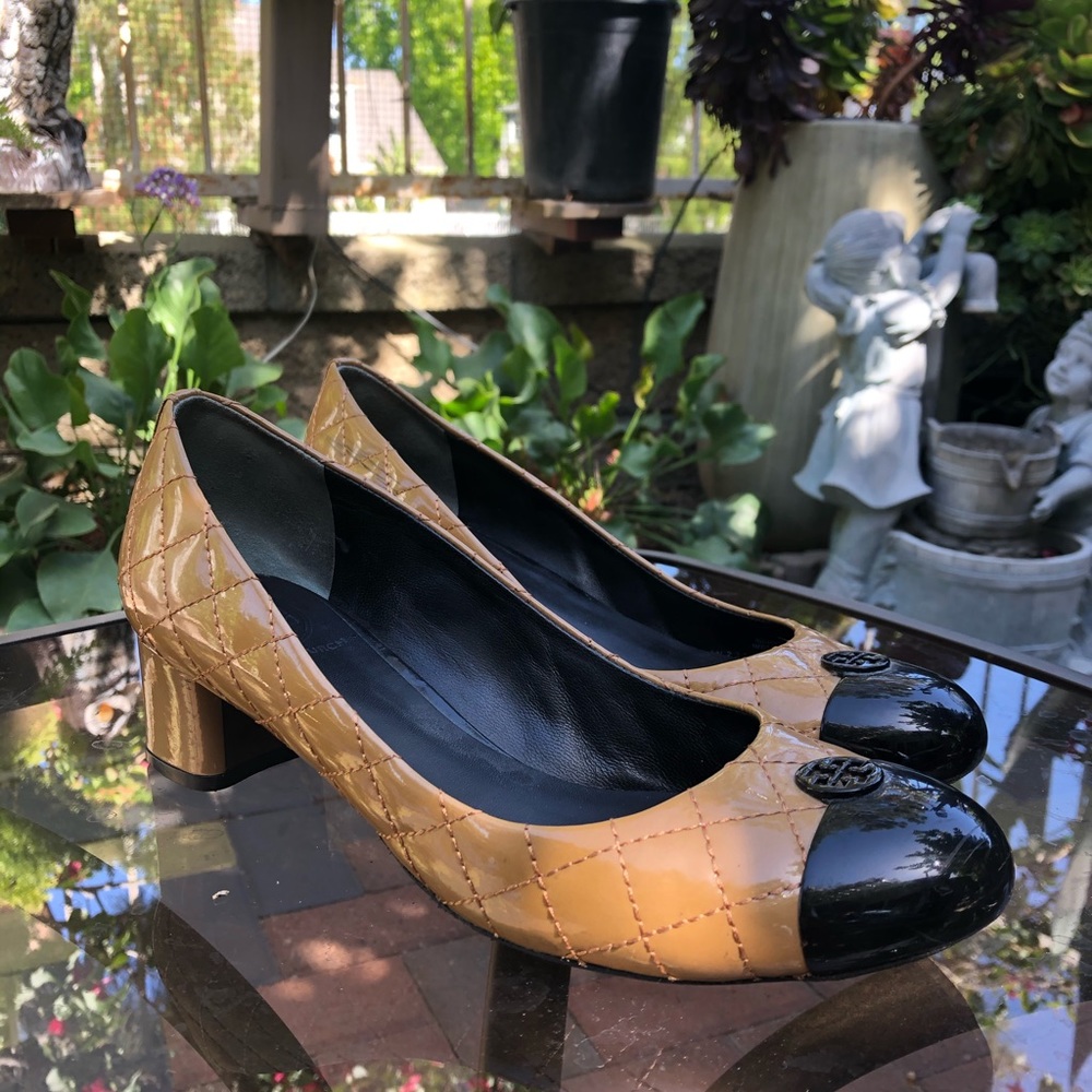Tory Burch Kaitlin Quilted Cap-Toe Pump - Picture 2 of 7